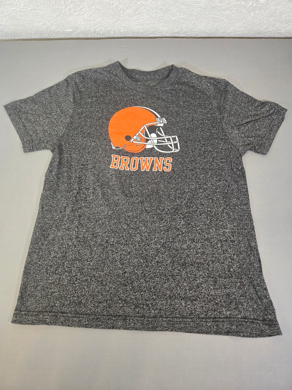 Majestic NFL Cleveland Browns Helmet Graphic T Shirt Men's Large Charcoal